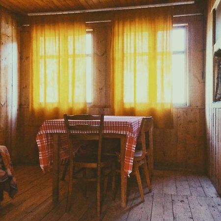 Summer House On A Hill Near Shovi Apartamento Glola Exterior foto